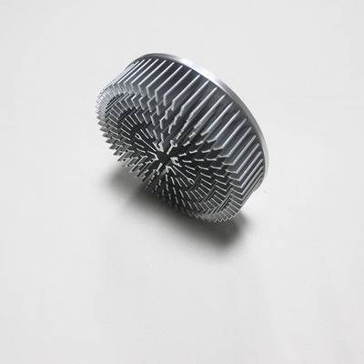 Área da dissipação de calor de AL1070 Pin Fin Heat Sink Customized com retirada do molde